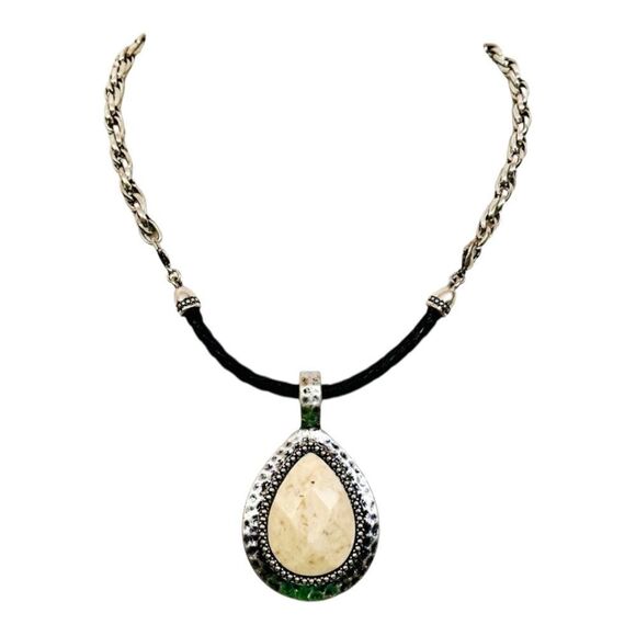 Premier Designs Trio Necklace NWOT - Picture 1 of 3